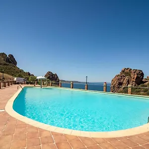 L'estasi Tanca Piras A Bordo Piscina, Vista Mare E Wi-fi Casa vacanze